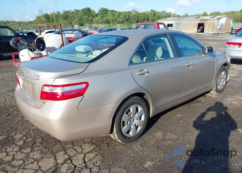 2009 Toyota Camry Le z USA, uszkodzony, nr VIN 4T1BE46K19U838744